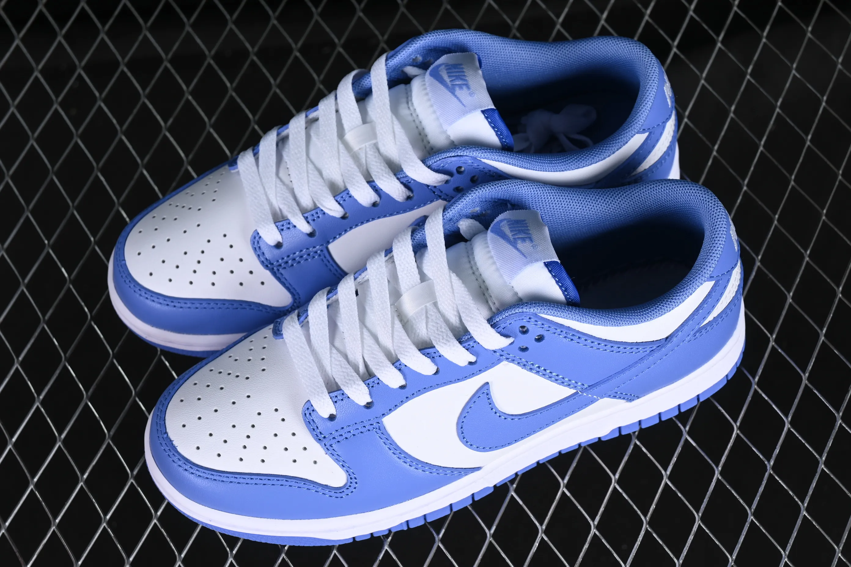 All categories Nk SB Dunk series Nk SB Dunk Low low-top sneakers Nk Dunk Low "Polar Blue" North Carolina blue replacement SB low-top casual sneakers DV0833-400